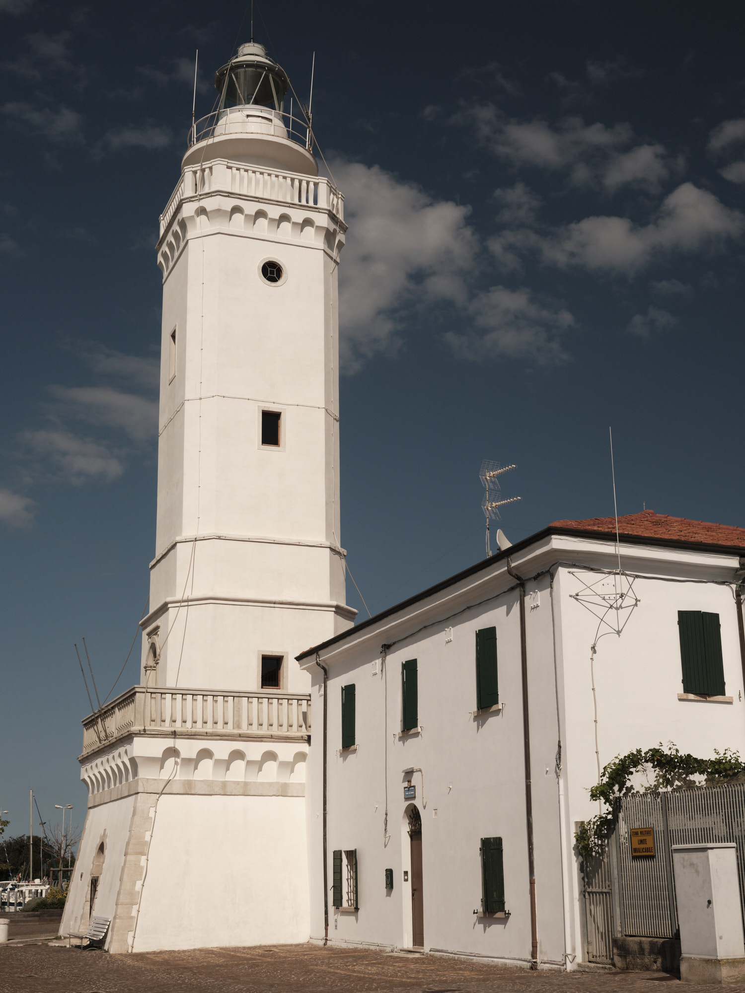 Leuchtturm vom Hafen in Rimini
